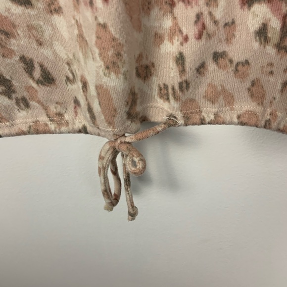 Lavish Printed top! - Picture 4 of 4